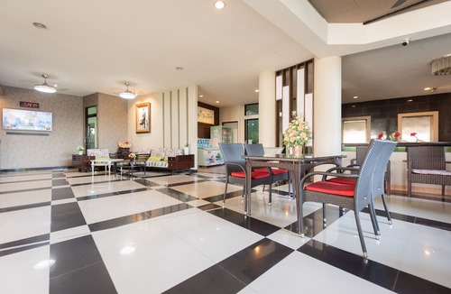 Nai Mueang Hotel | Romyen Garden Place