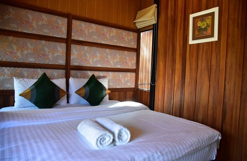 Nong Nam Daeng Hotel | Dusit Talai Resort