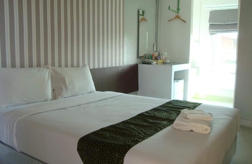 Bangkok Hotel | L42 Hostel