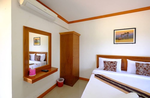 Phra Klang Thung Hotel | Paktraporn Resort
