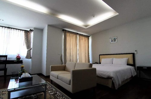 Tha Tum Hotel | The Park 304
