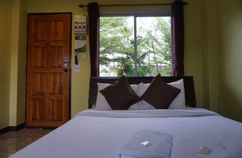 Nai Wiang Hotel | Phoemphoon 2 Hotel