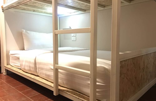 Su Thep Hostel | Insight Hostel
