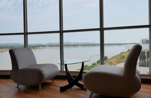 Nakhon Phanom Hotel | Blu Hotel Nakhon Phanom