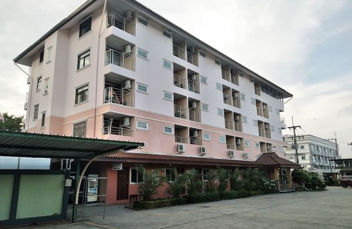 Ban Chang Hotel | Areechon Apartment