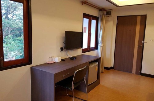 Chang Khlan Hotel | Chorlada Lanna Hotel