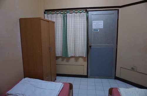 Wat Sam Phraya Hostel | OYO 730 Meedee Hostel