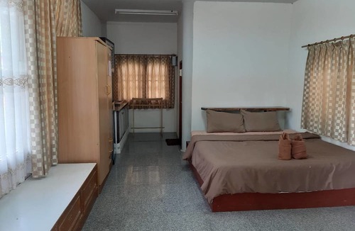Roi Et Hotel | Forest