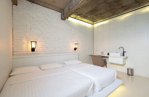 Khlong Ton Sai Bed & Breakfast | Siam Plug In Hostel