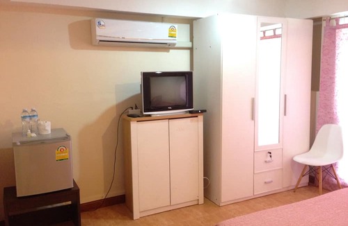 Pak Kret Hotel | Supatara Place 2