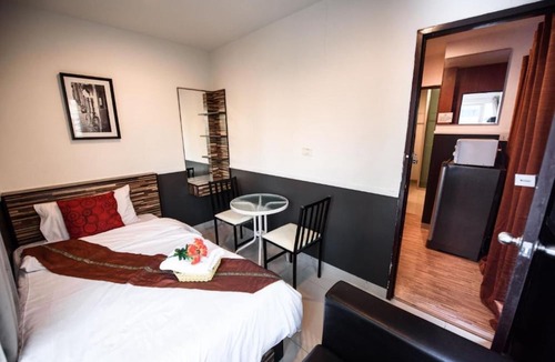 Lat Phrao Hotel | 48 Metro Hotel Bangkok