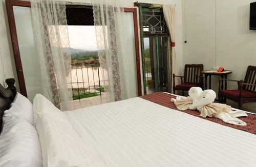 Hot House | Phu-Anna Eco House