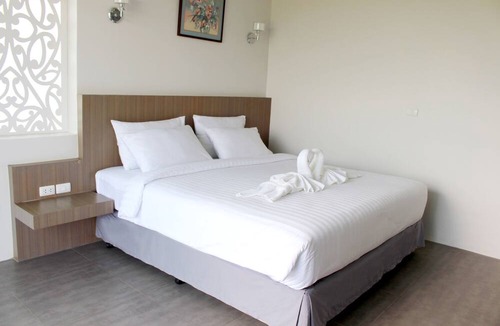 Pak Chong Hotel | Phurapee Pakchong