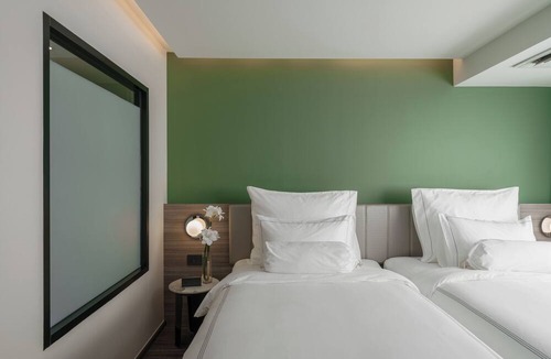 Nana Hotel | The Akyra Bangkok 11