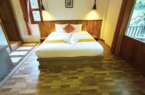 Kampot Cabin | Boreirom Hill & Lodge By JK6