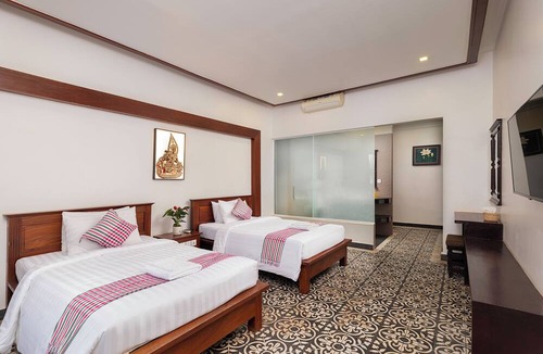 Siem Reap Villa | 6 Rooms Oudom Sokhomal Private Wellness Villa & Retreat