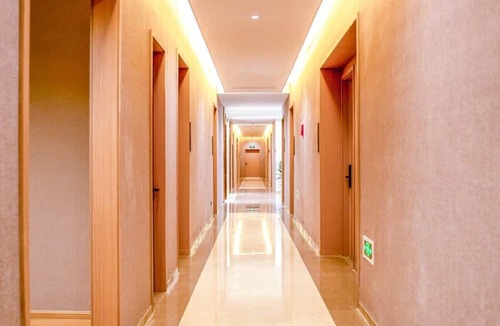 Ta Khmau Hotel | BCN Barna Hotel