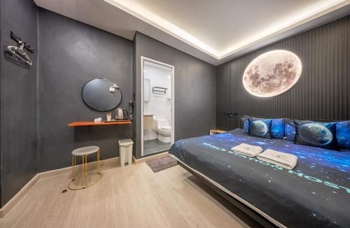 Don Muang Hotel | Space Station Hostel