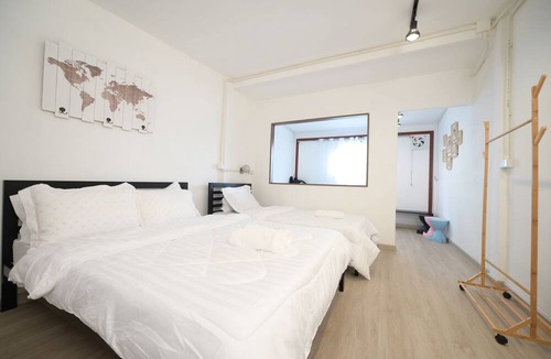 Maha Phruttharam Hotel | La Or Heritage Suites MRT Hua Lamphong