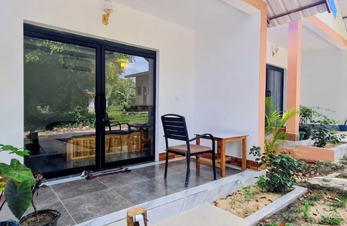 Koh Rong Bed & Breakfast | Koh Rong Lagoon Bar And Restaurant