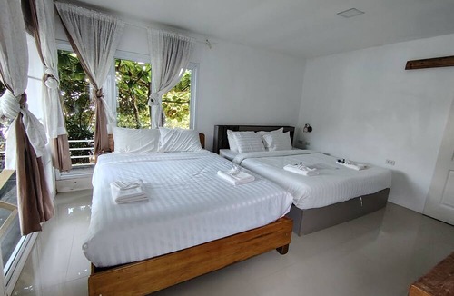 Bai Lan Hotel | White house bailan resort