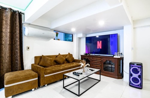 South Pattaya Villa | Cozy 6BR Pool Villa Close to Beach CP6