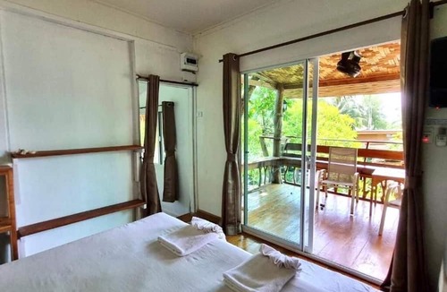Ko Mook Hotel | Mook Montra Resort Seafront