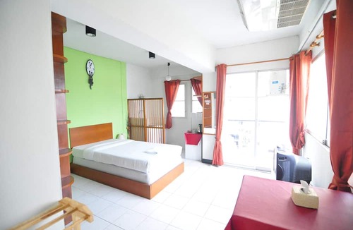 Din Daeng Hotel | The Living Room Serviced Apartment