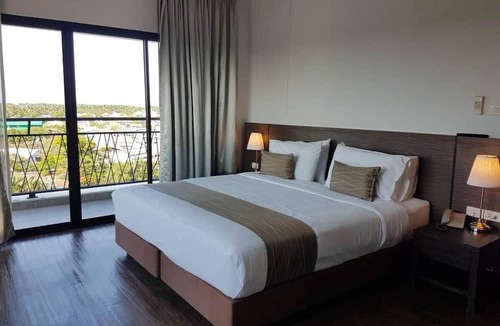 Samut Songkhram Hotel | Coco View Hotel