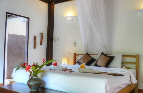Krong Kaeb Hotel | Mealea Resort