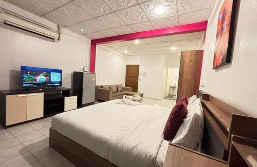 Nong Prue Hotel | Pattaya Charm