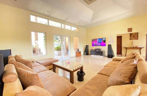 Nong Prue Villa | Tropical Luxury 4BR Pool Villa w Game Area