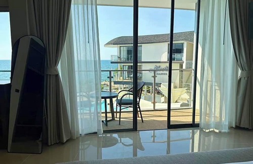 Chonburi Hotel | Atlantis Manor