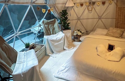 Si Maha Phot Resort | Camping Land