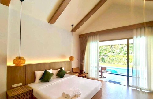 Khanong Phra Resort | The Poom Cafe Resort Khao Yai