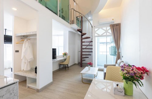 Samsen Nok Hotel | Airbus Hotel At Phawana Station