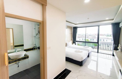 Surat Thani Hotel | Bear & Bird Hotel