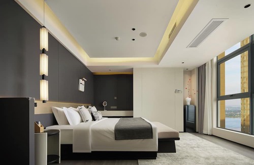 Chamkar Mon Hotel | HUA CLUB SPACE BELONG TO TIME