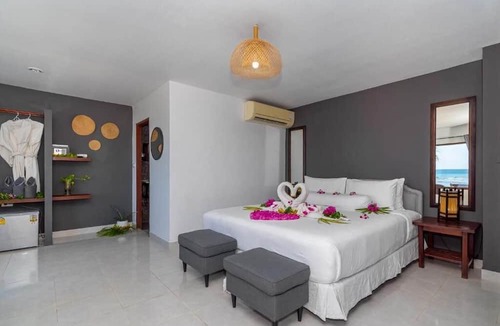 Ko Lanta Hotel | Lanta Beachfront Resort