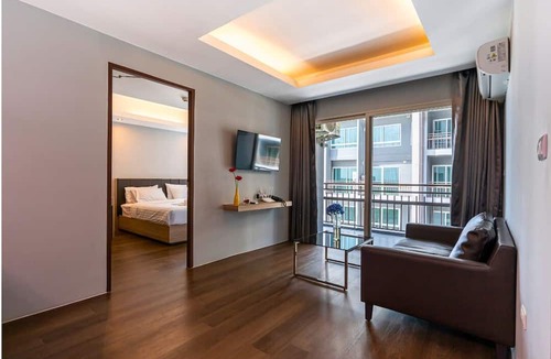 Bang Sao Thong Hotel | Tisha Hotel