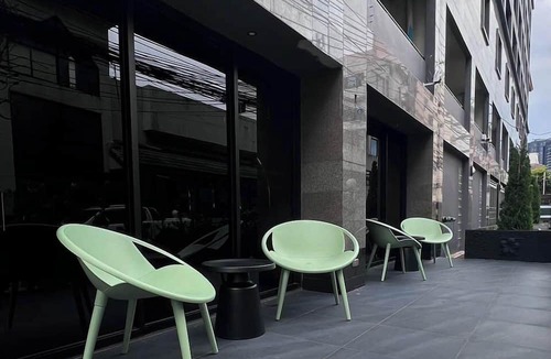 Ramkhamhaeng Hotel | We Resident