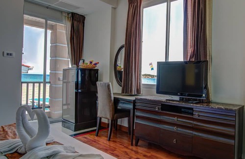 Koh Lan Hotel | Suntosa Resort