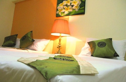 Racha Thewa Hotel | Casa Narinya at Suvarnbhumi Airport