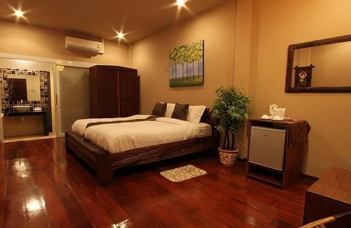 Old City Hotel | ThongRan's house