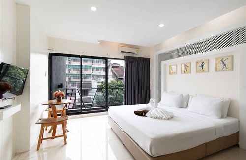 Bang Kapi Hotel | Baron Zotel Bangkok