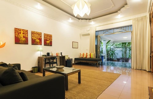 Daun Penh Hotel | Pavilion