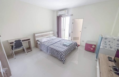 Phan Thong Hotel | Orchid Residence At Amata