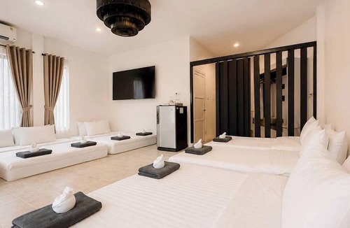 Koh Lan Resort | The Light House Resort - Kohlarn