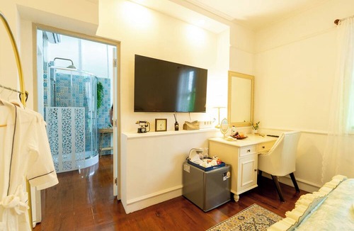Pak Kret House | RoomQuest Baan Khun Phra The Iconic