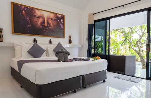 Ko Lanta Ski Chalet | Bungalow - Sleeps 2 - Terrace - Beach Close